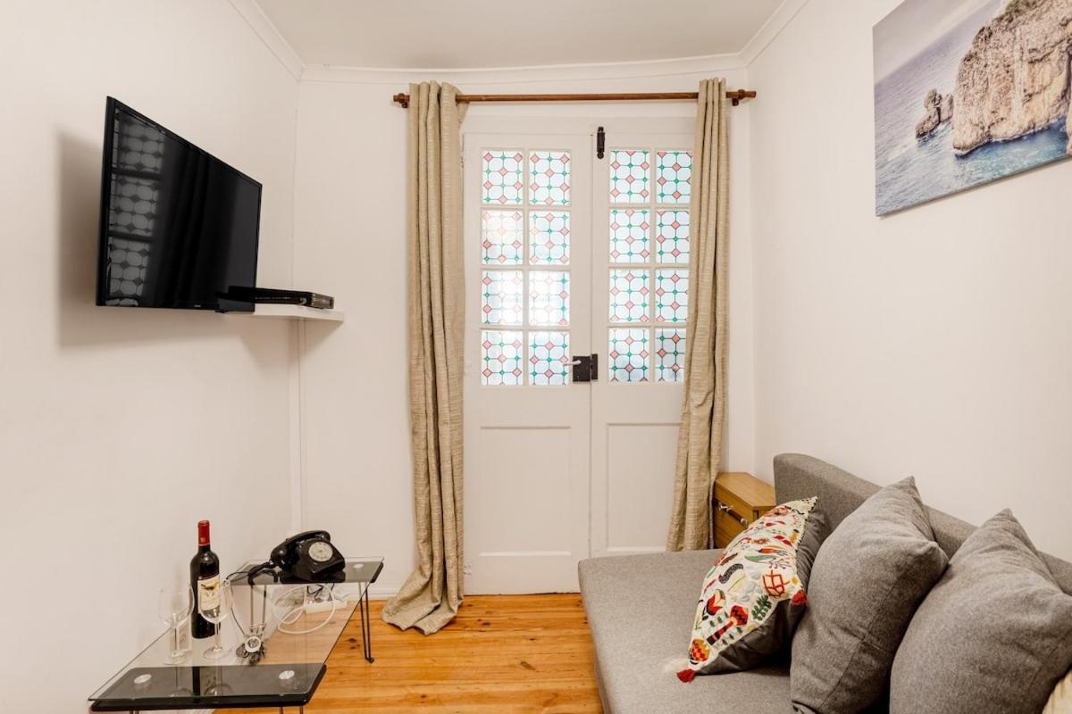 Chiado Cozy Loft * Lisbon