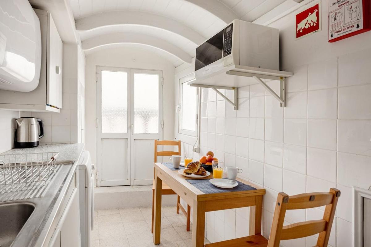 Chiado Cozy Loft * Lisbon